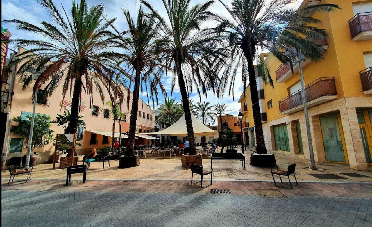 Apartamento Plaza De La Iglesia Deltebre Dış mekan fotoğraf